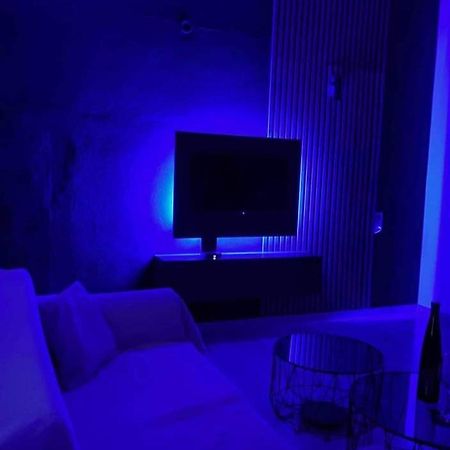 Mirto Luxury Appartment Heraklion  Bagian luar foto